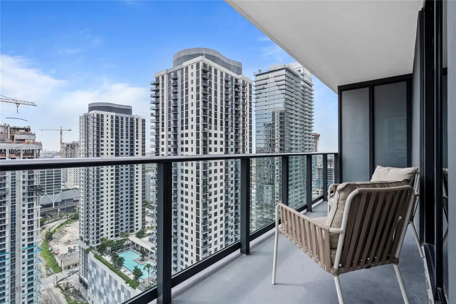 601 NE 1st Ave # 2905, Miami FL 33132 photo 4