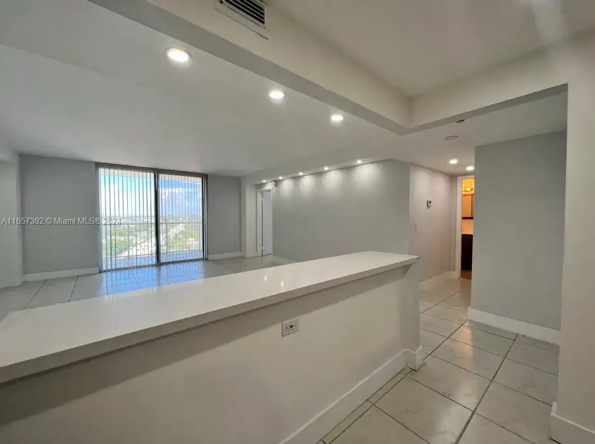 13499 Biscayne Blvd # 1405, North Miami FL 33181 photo 5