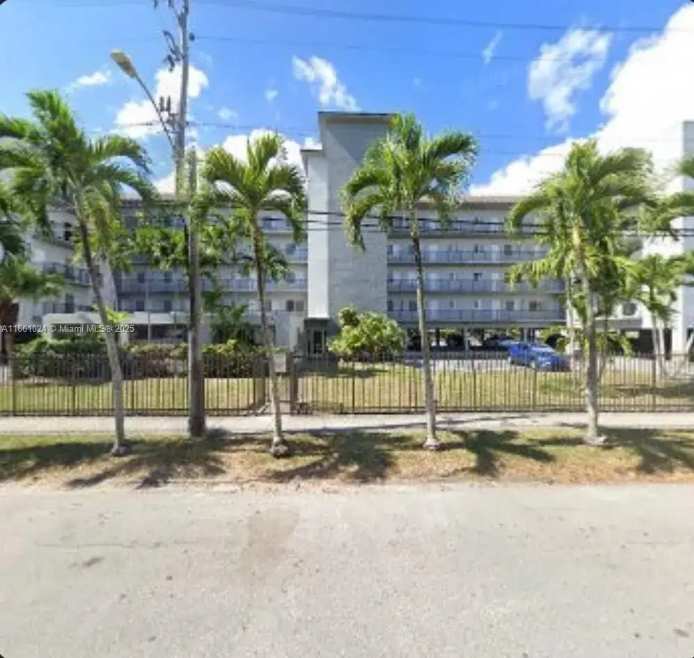 900 SW 84th Ave # 207A, Miami FL 33144 photo 5
