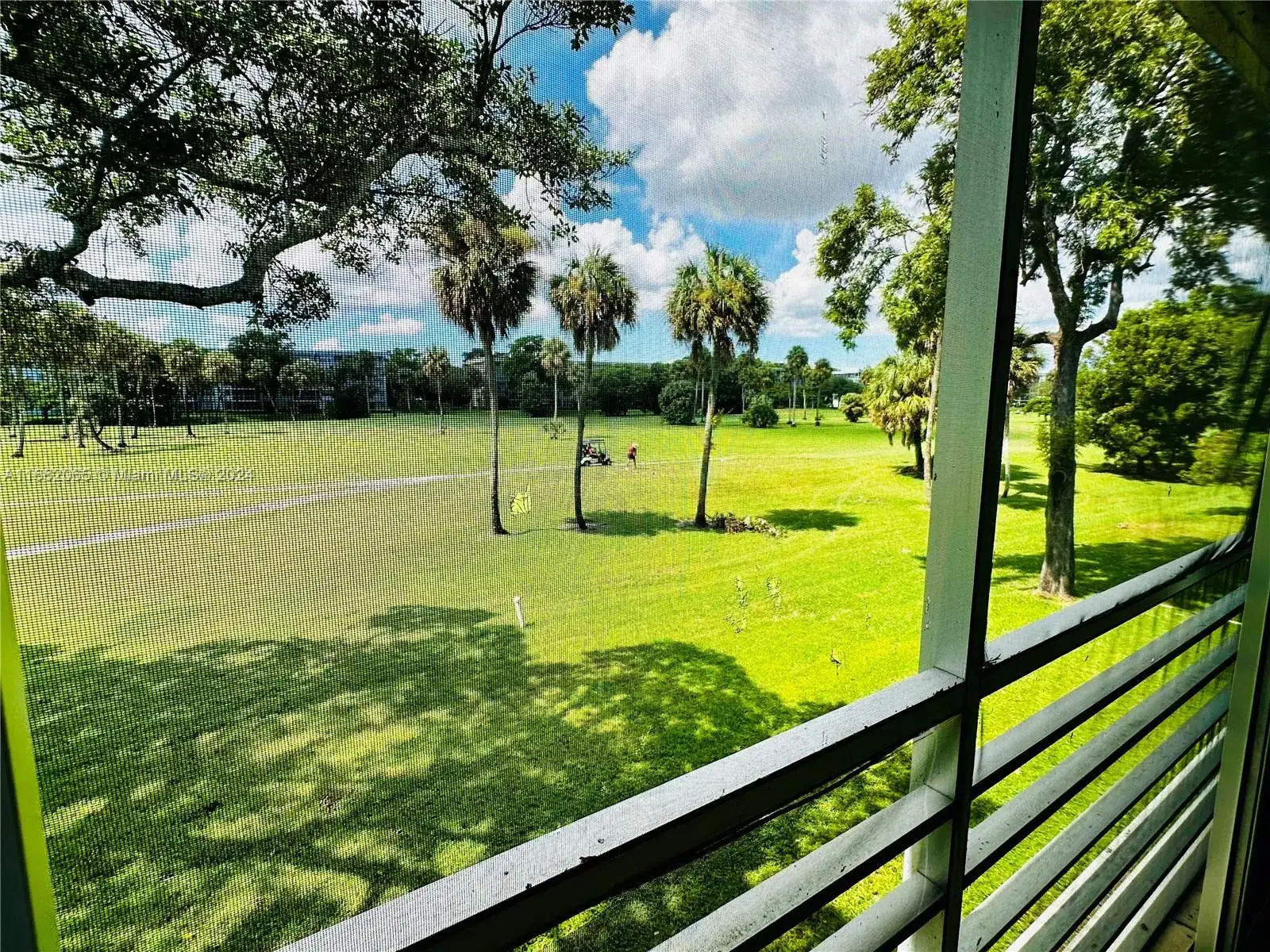 907 Cypress Ter # 206, Pompano Beach FL 33069 photo 4