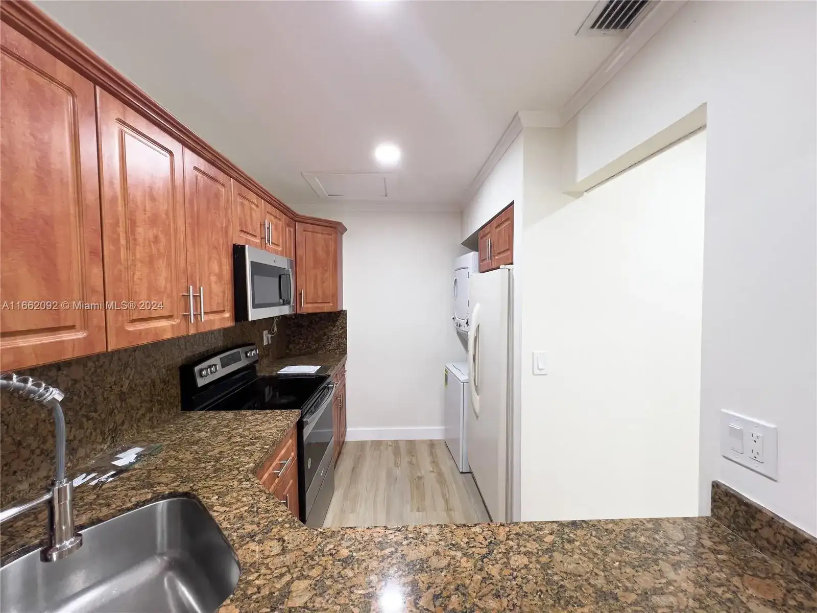2655 W 67th Pl # 13, Hialeah FL 33016 photo 5