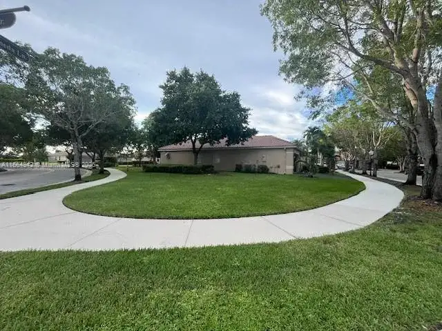 1919 PISCES TER, Weston FL 33327 photo 2