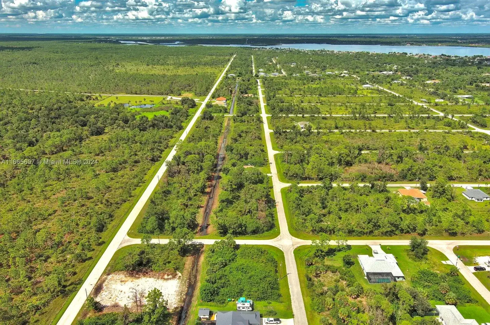 4137 Chippewa St, Port Charlotte FL 33981 photo 4