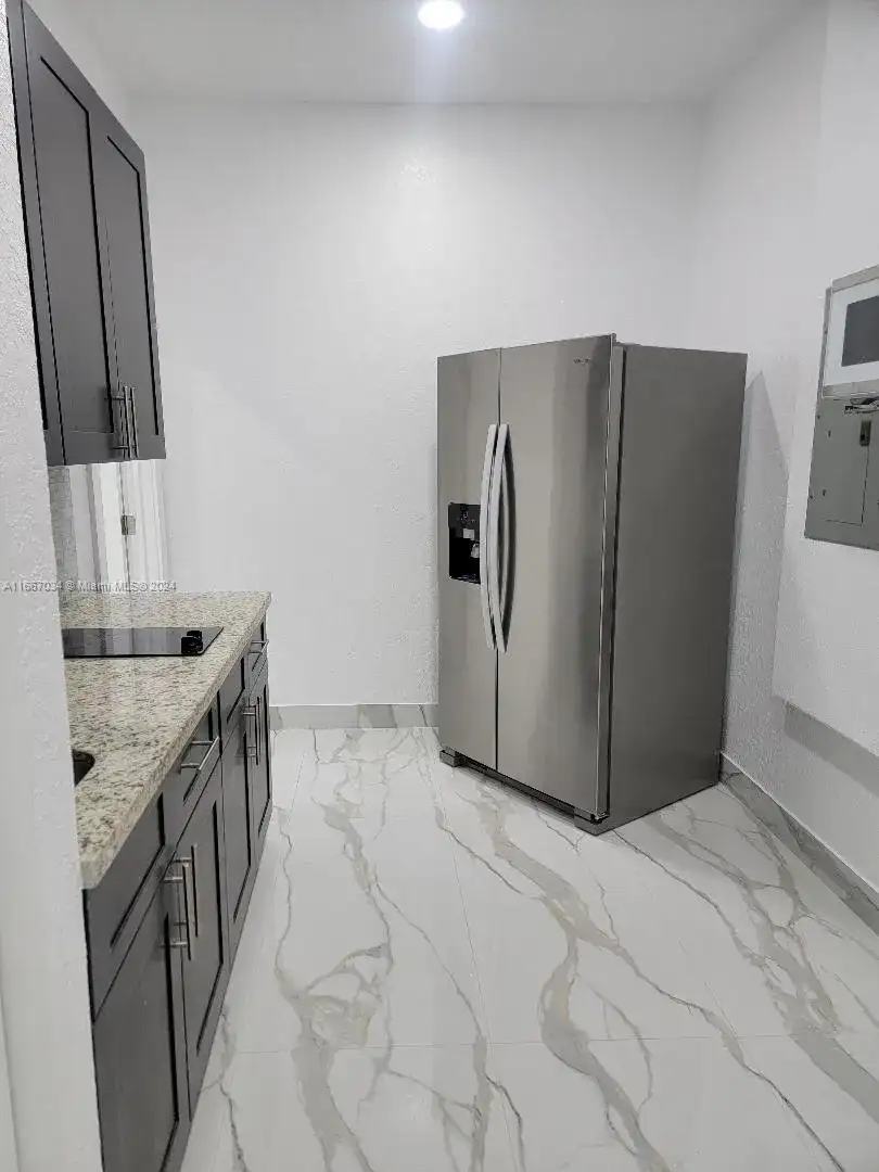 15980 SW 60th St # A, Miami FL 33193 photo 3