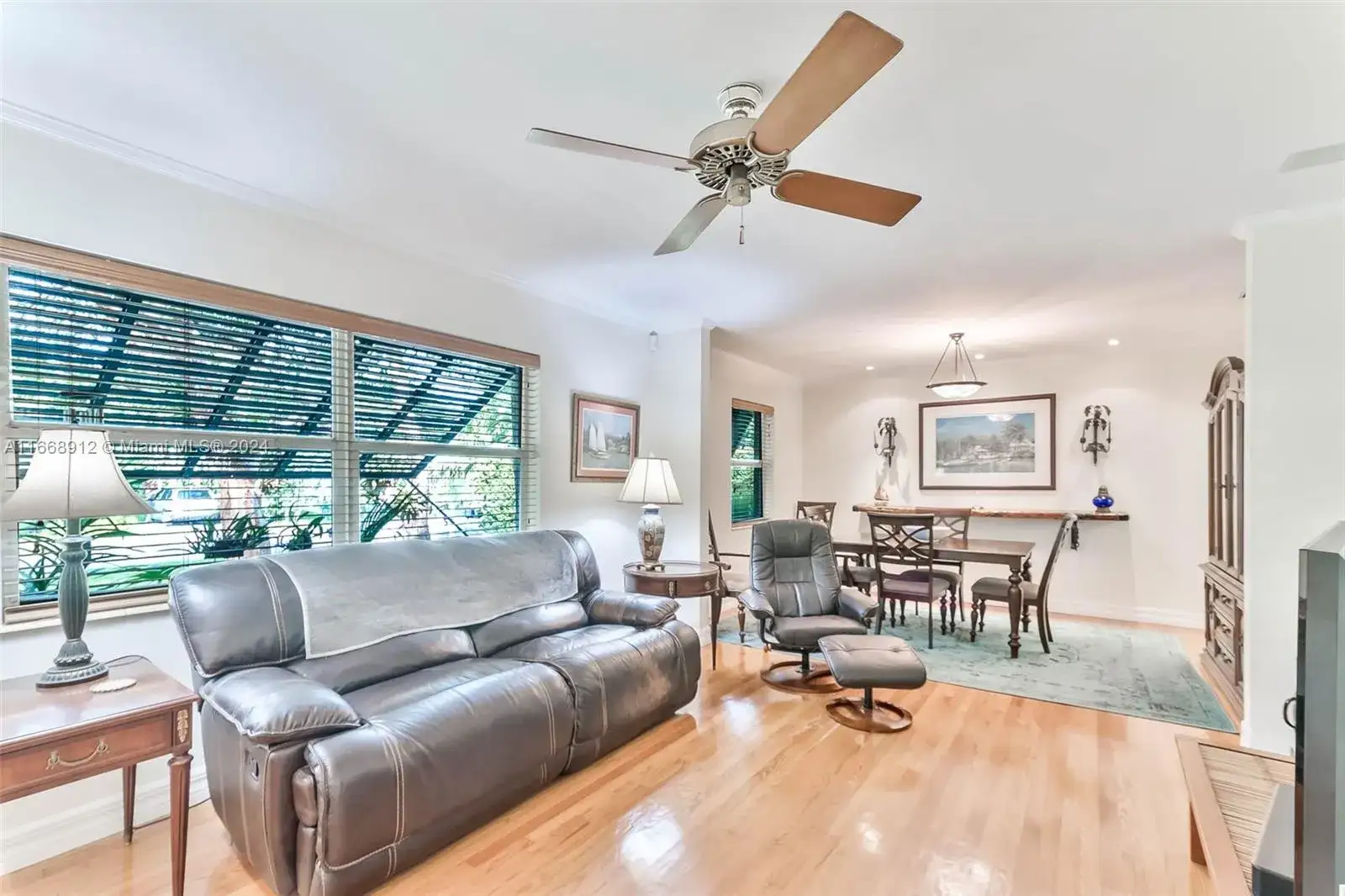 7641 SW 60th Ave, South Miami FL 33143 photo 5