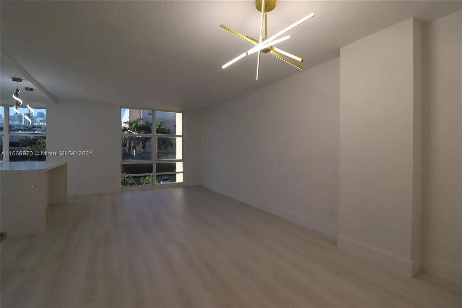 210 172nd St # 332, Sunny Isles Beach FL 33160 photo 2