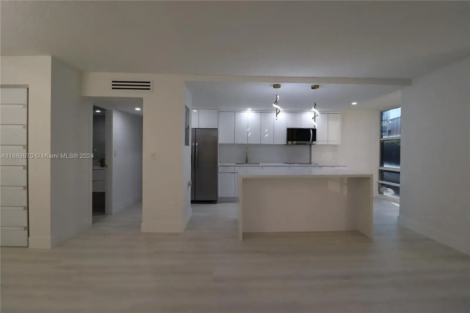 210 172nd St # 332, Sunny Isles Beach FL 33160 photo 3