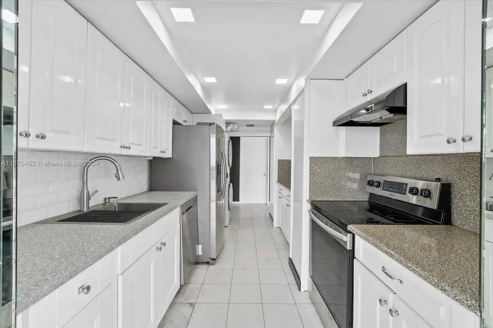290 174th St # 1419, Sunny Isles Beach FL 33160 photo 2