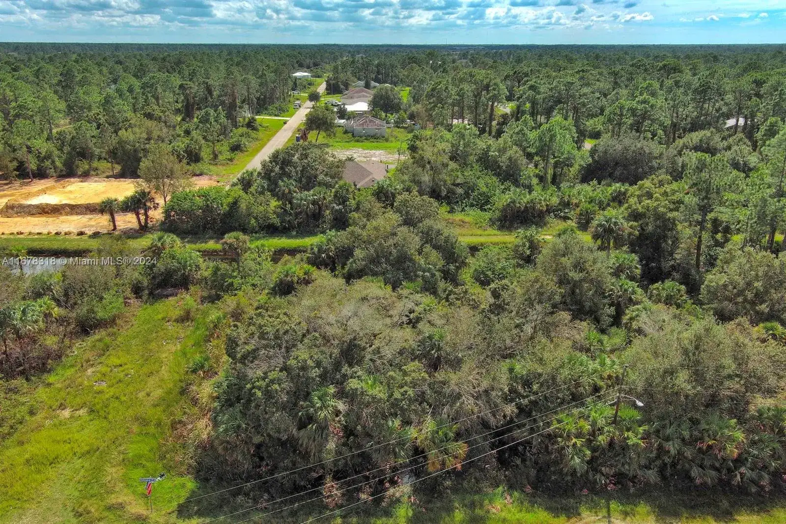 862 ASHLAND ST E, Lehigh Acres FL 33974 photo 4