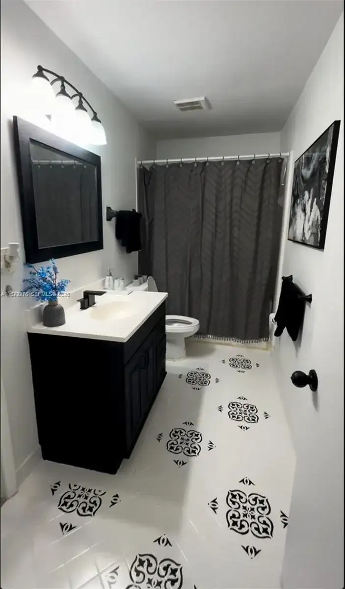 3405 NW 44th St # 104, Oakland Park FL 33309 photo 4