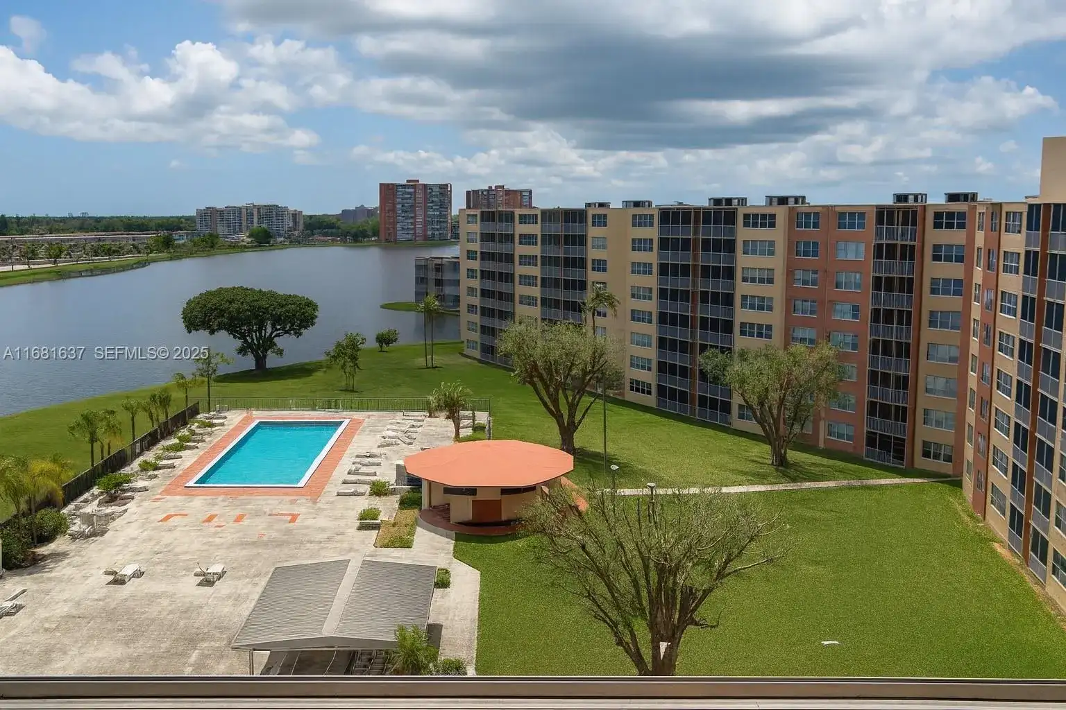 1750 NE 191st St # 3, Miami FL 33179 photo 5