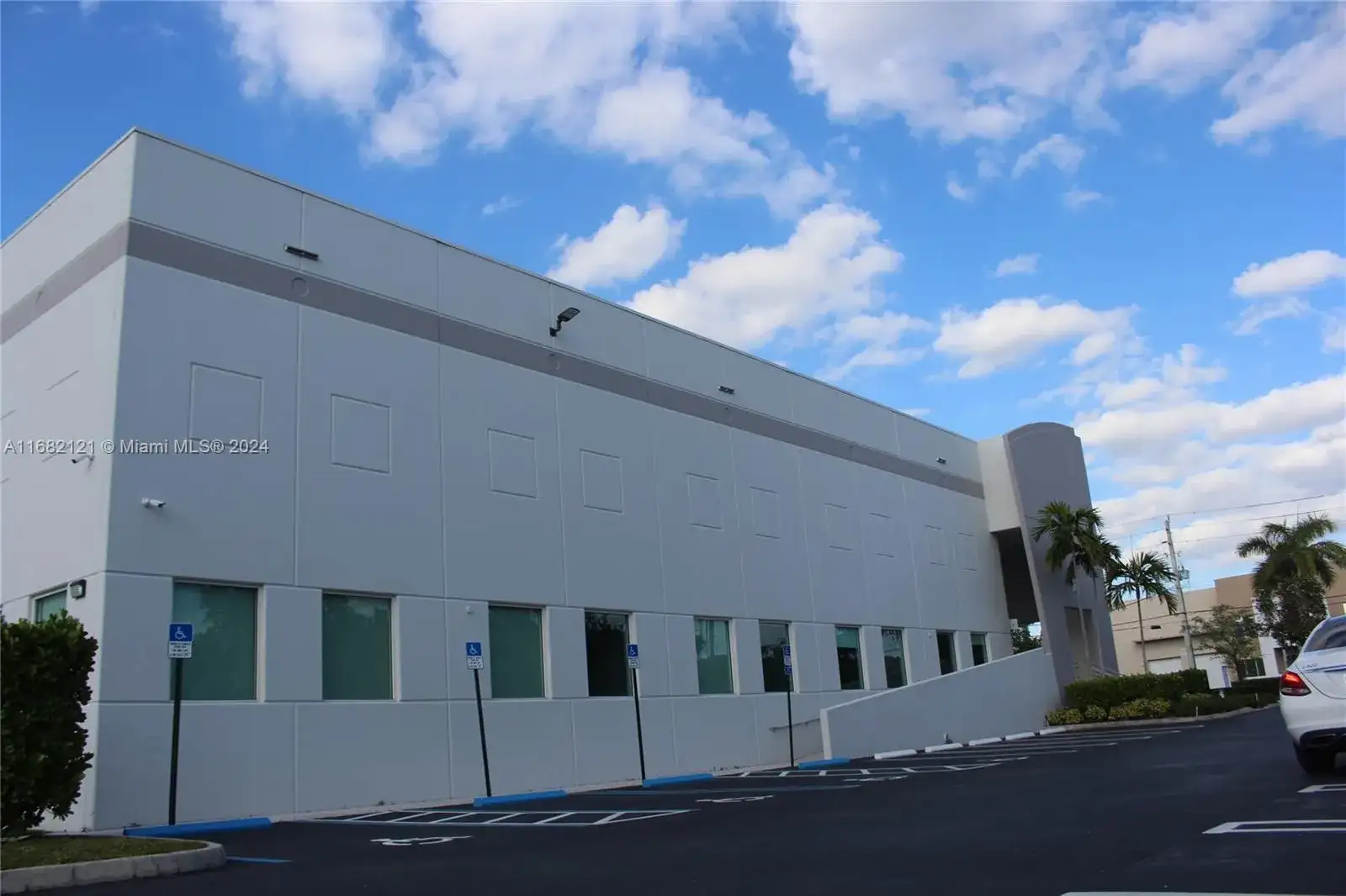 3450 NW 115th Ave, Doral FL 33178 photo 3