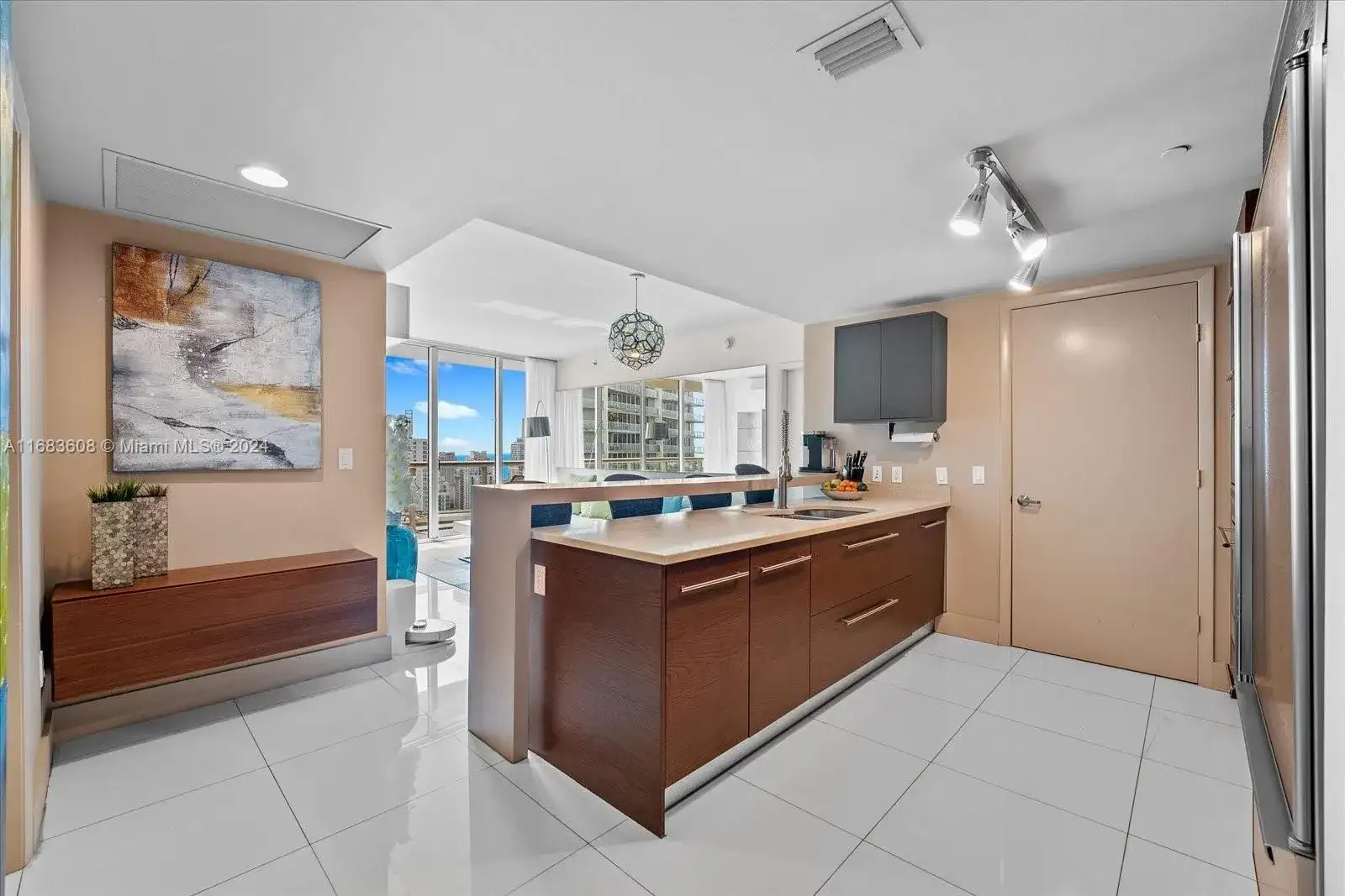 475 Brickell Ave # 5113, Miami FL 33131 photo 5