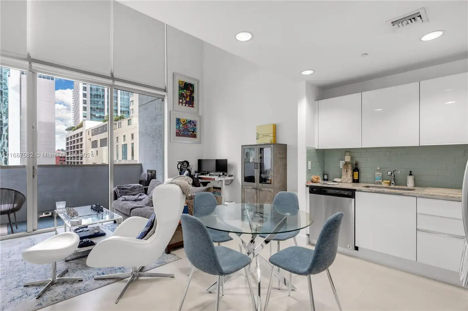 1060 Brickell Ave # 409, Miami FL 33131 photo 5