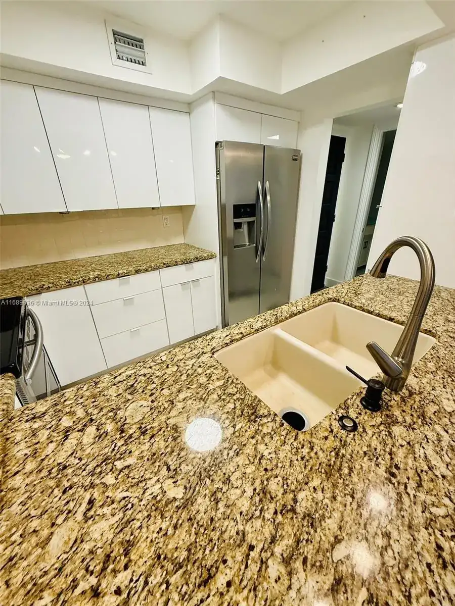 3800 N Hills Dr # 312, Hollywood FL 33021 photo 4