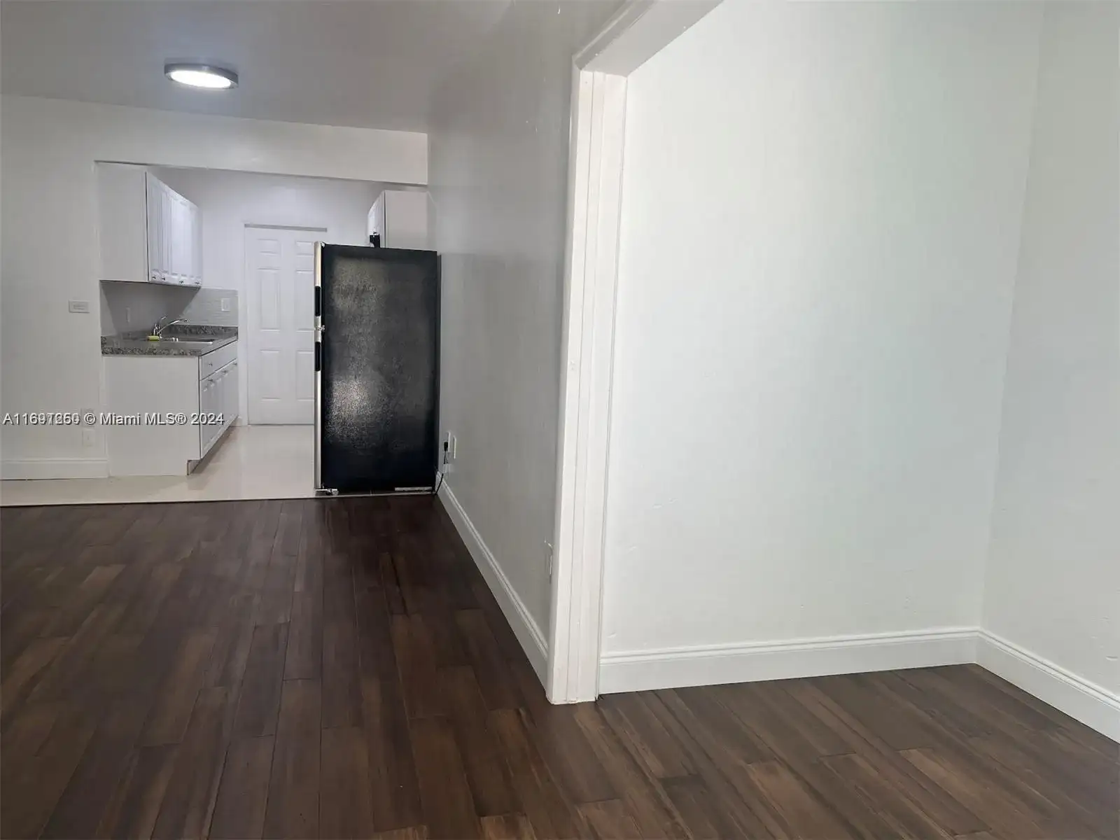 2072 NE 169th St # 5, North Miami Beach FL 33162 photo 2