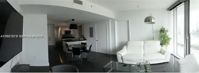 92 SW 3rd St # 1802, Miami FL 33130 photo 5