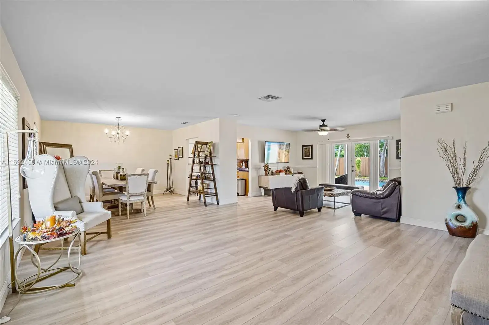 8856 SW 156th Ter, Palmetto Bay FL 33157 photo 3