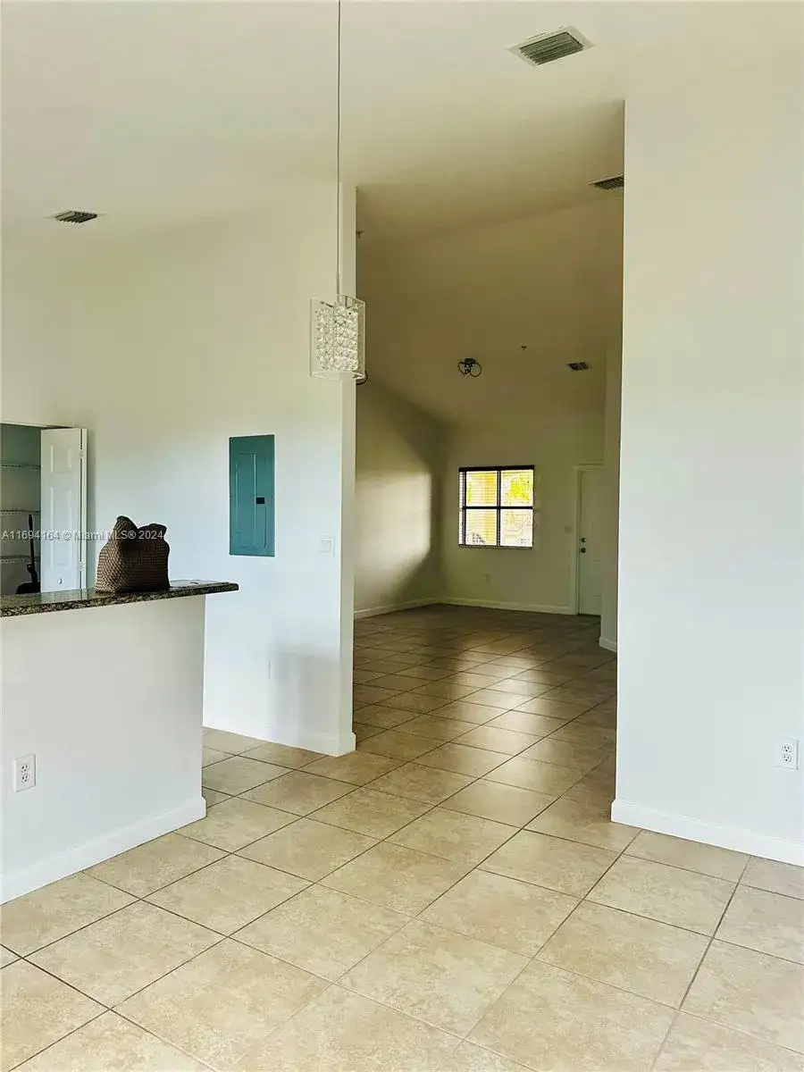 22561 SW 88 # 301, Cutler Bay FL 33190 photo 5