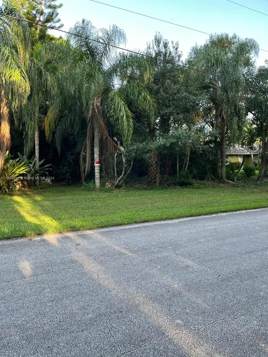 1649 SW Taurus Ln, Port St. Lucie FL 34984 photo 4