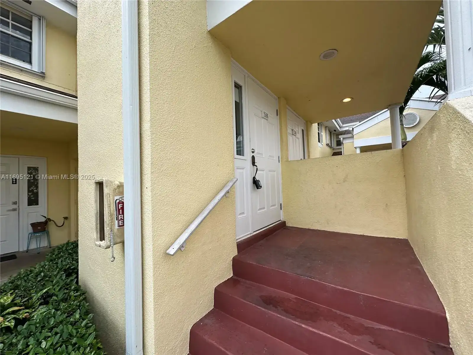 2506 SE 19th Pl # A, Homestead FL 33035 photo 2