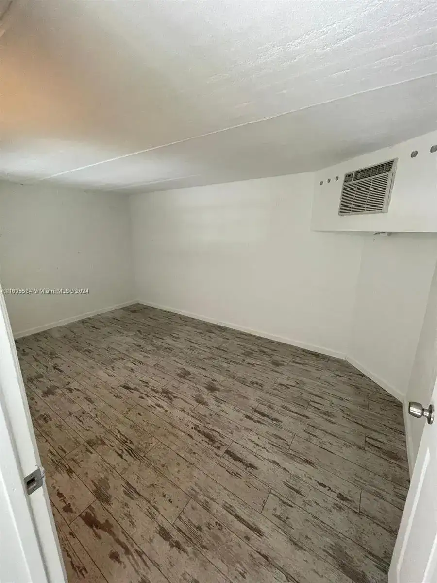1771 Blount Rd # 204, Pompano Beach FL 33069 photo 2