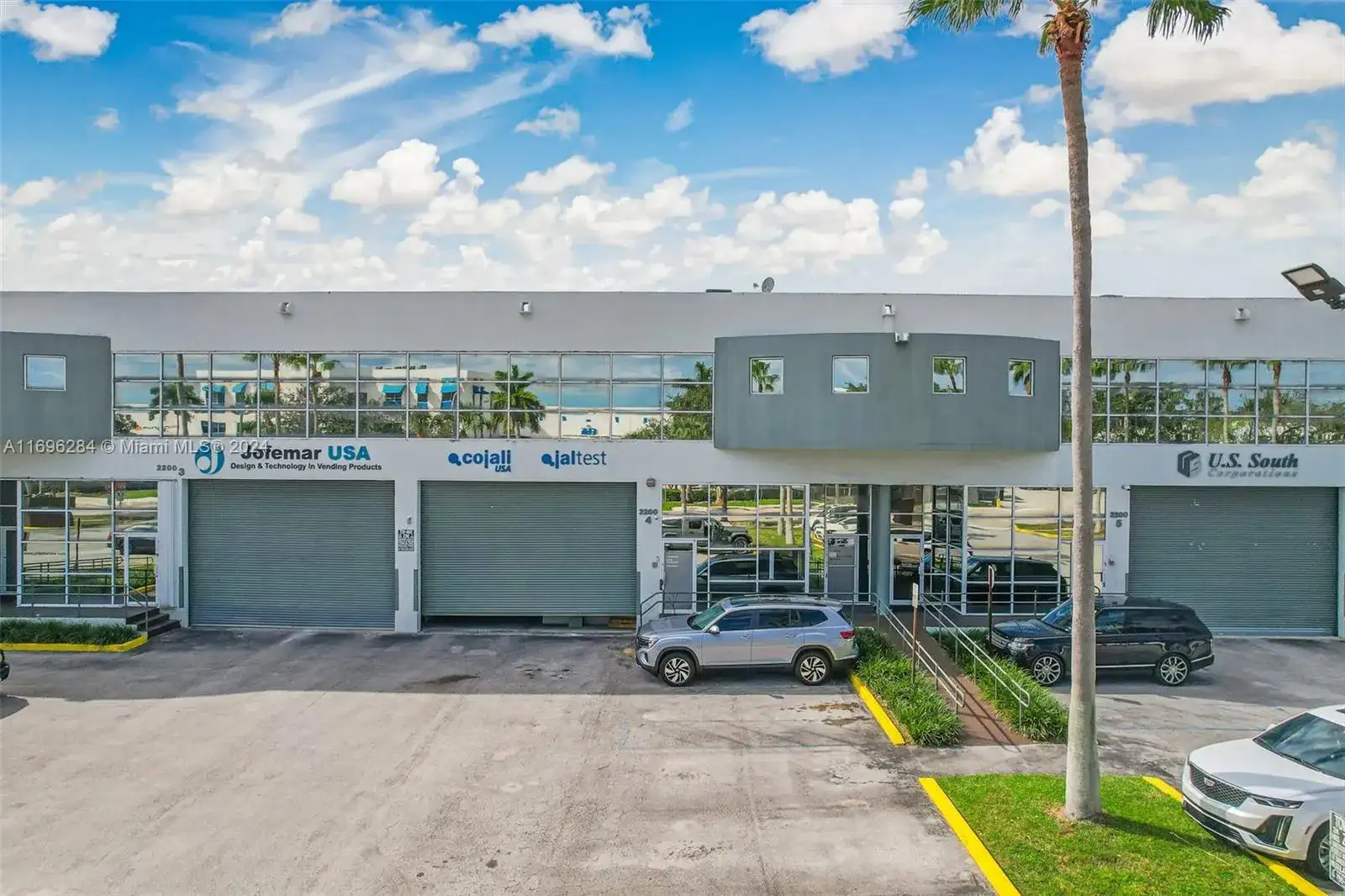 2200 NW 102nd, Doral FL 33172 photo 2