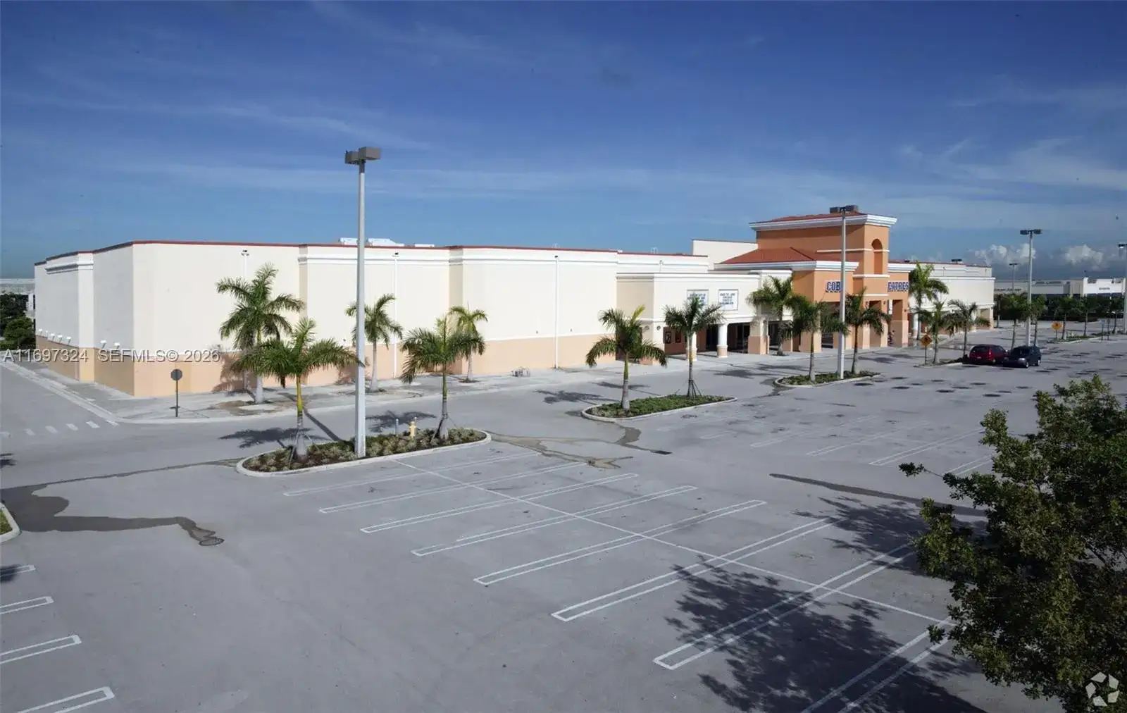 17355 NW 59th Ave, Hialeah FL 33015 photo 4