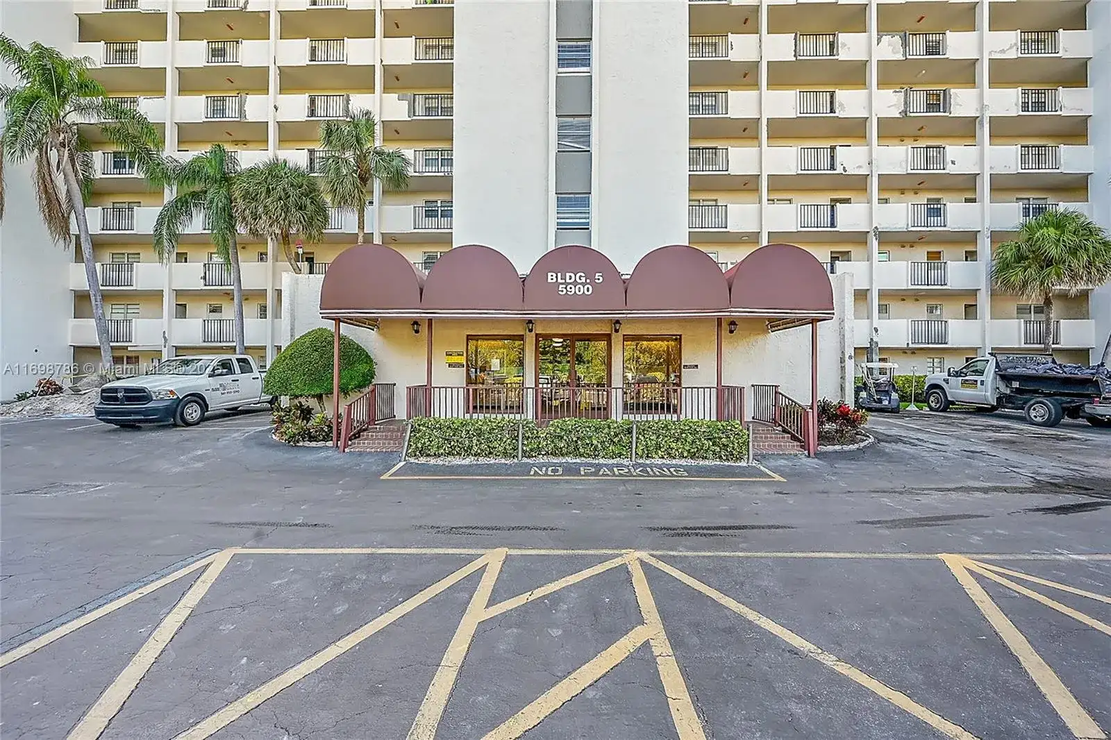 5900 NW 44th St # 704, Lauderhill FL 33319 photo 2