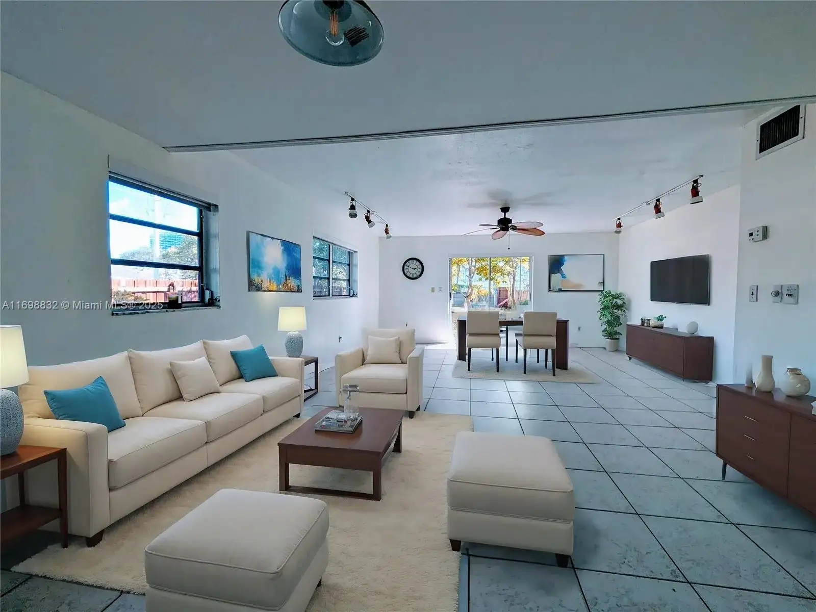 2192 NE 171st St, North Miami Beach FL 33162 photo 3