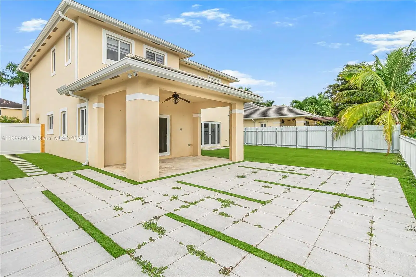 449 SE 31st Ave, Homestead FL 33033 photo 5