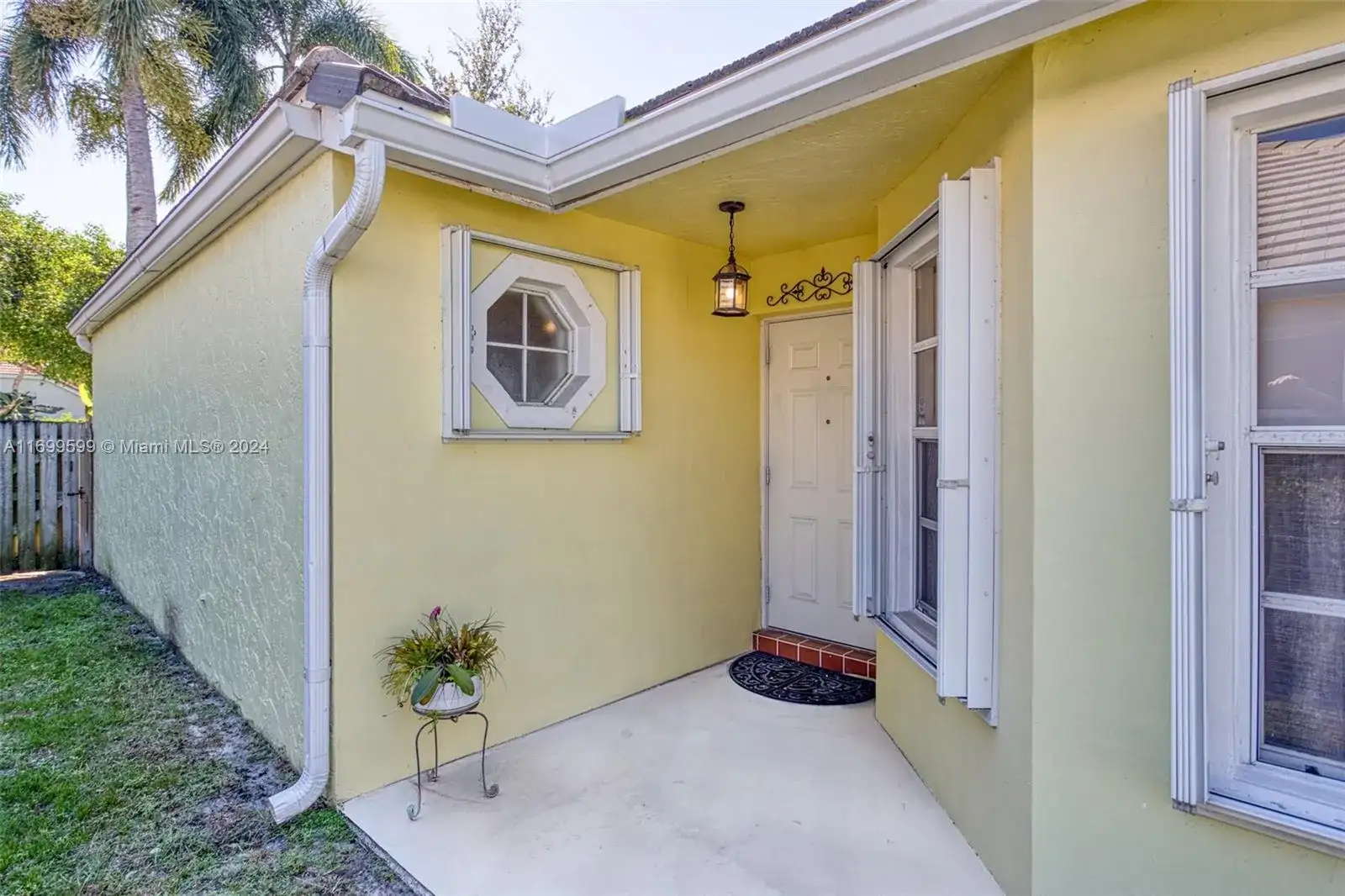 9366 Arborwood Cir, Davie FL 33328 photo 4