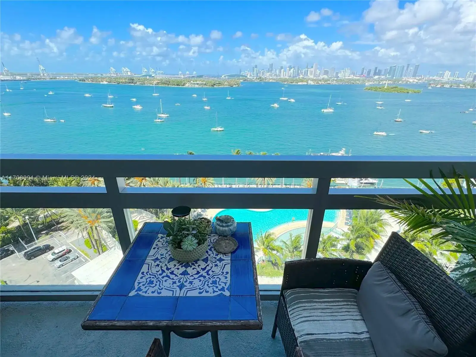 1500 Bay Rd, Miami Beach FL 33139 photo 2