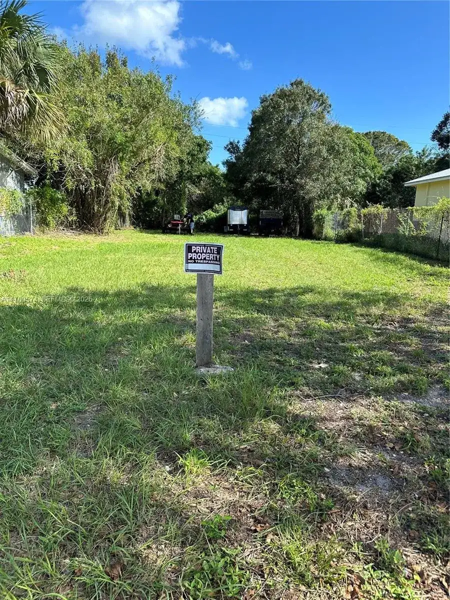 712 N 22nd St, Fort Pierce FL 34950 photo 3