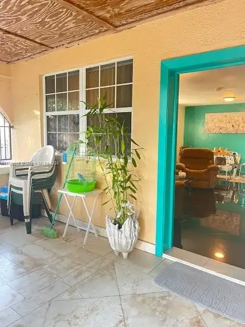 161 NW 35th St, Miami FL 33127 photo 5