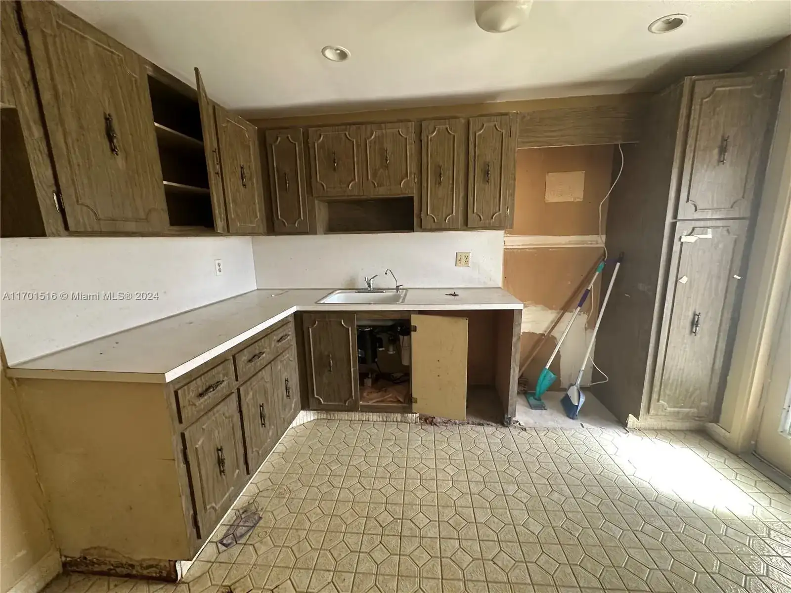 3080 N Course Dr # 602, Pompano Beach FL 33069 photo 4