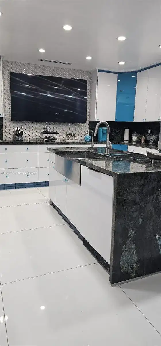 15700 SW 202nd Ave, Miami FL 33187 photo 4