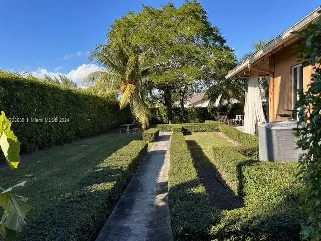 10601 SW 128th St, Miami FL 33176 photo 4