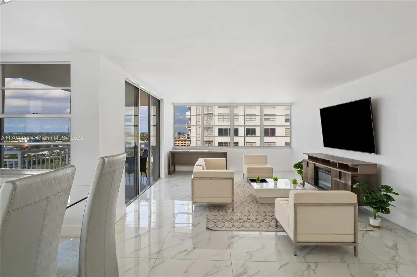 18051 Biscayne Blvd # 1, Aventura FL 33160 photo 3