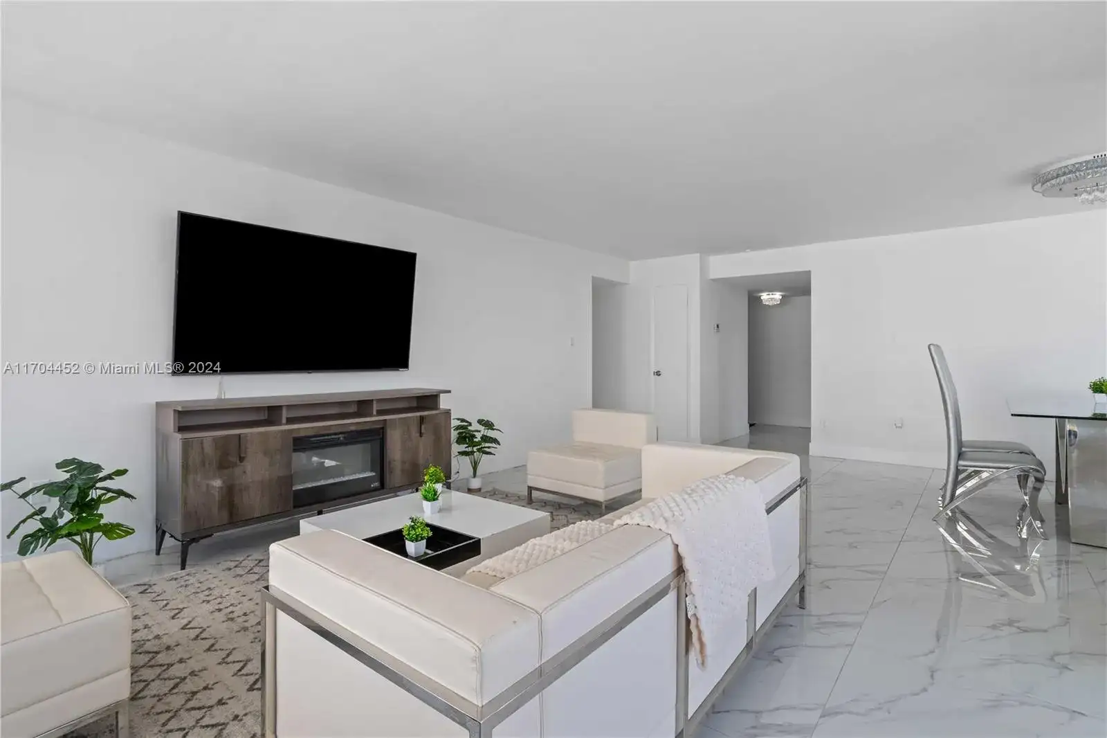 18051 Biscayne Blvd # 1, Aventura FL 33160 photo 5