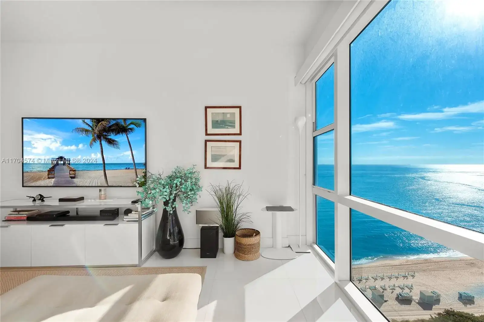 6801 Collins Ave, Miami Beach FL 33141 photo 3