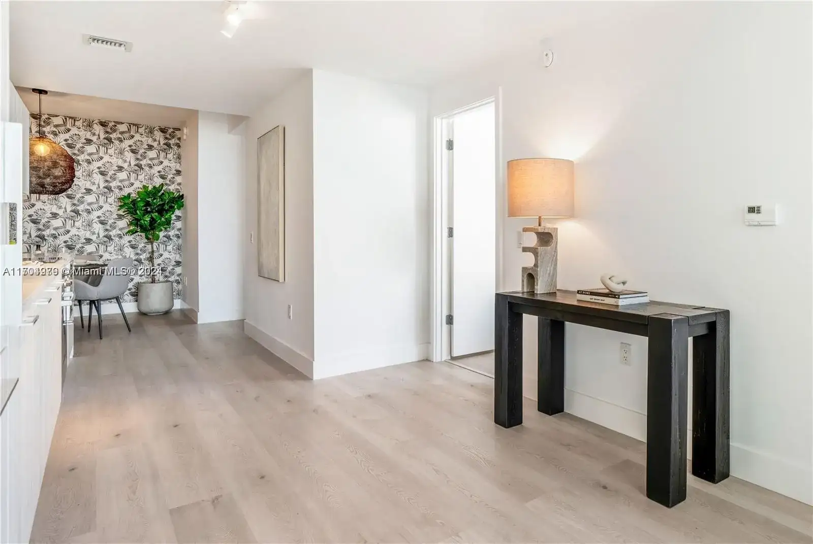 501 NE 31st St # 3301, Miami FL 33137 photo 4