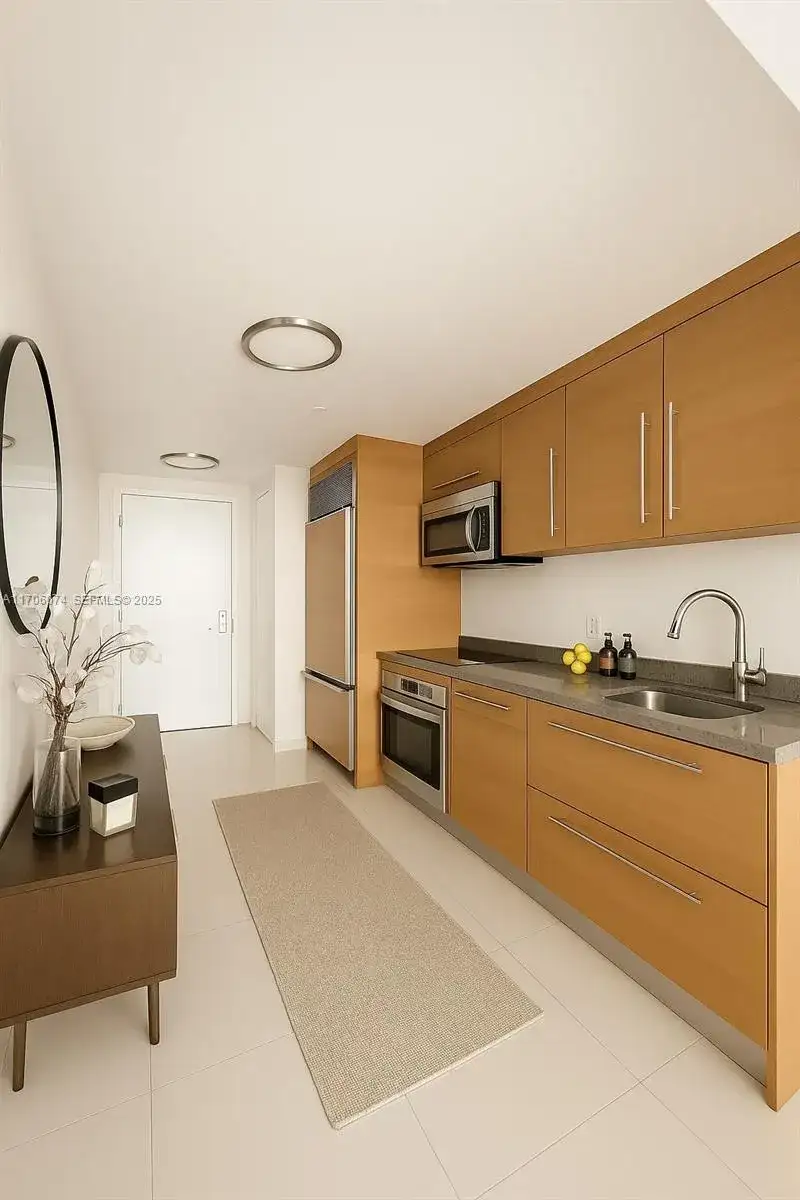 465 Brickell Ave # 4004, Miami FL 33131 photo 2