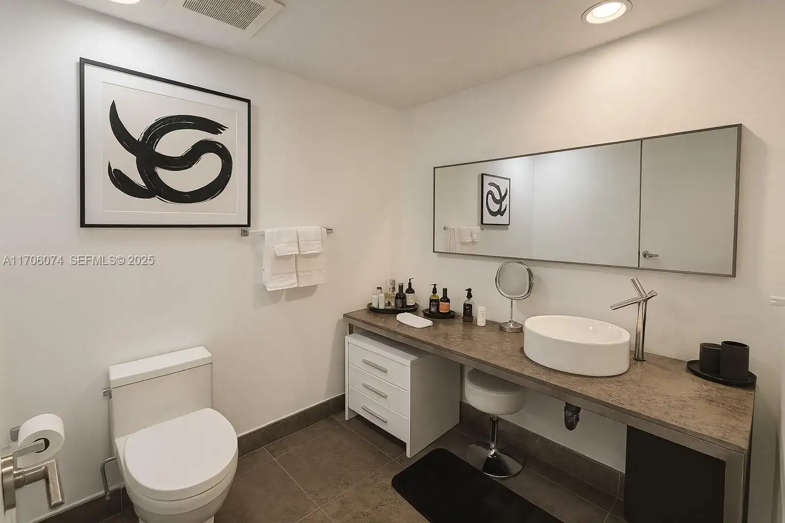465 Brickell Ave # 4004, Miami FL 33131 photo 5
