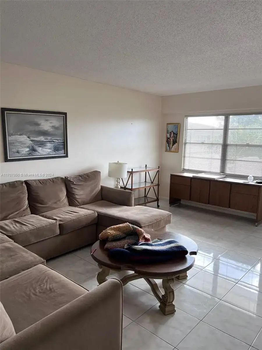 324 Fanshaw H # H, Boca Raton FL 33434 photo 3