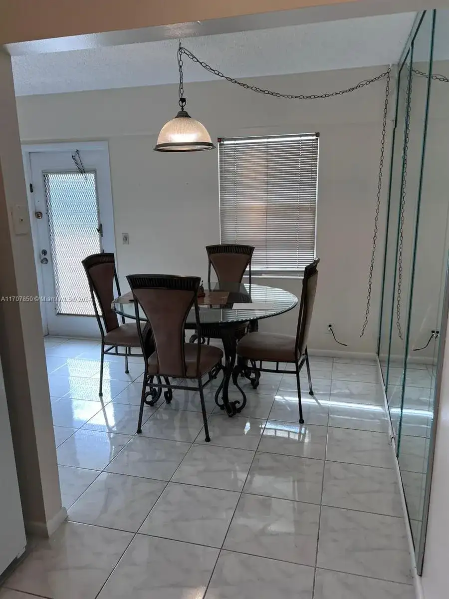 324 Fanshaw H # H, Boca Raton FL 33434 photo 5