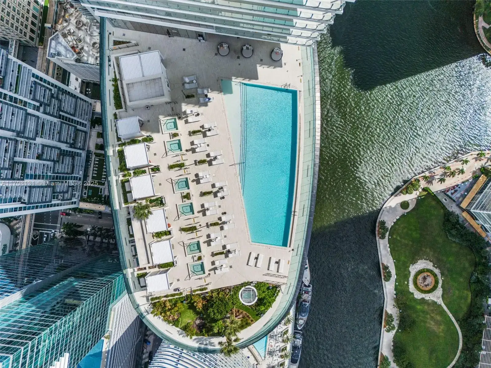 300 Biscayne Blvd Way # 505, Miami FL 33131 photo 4