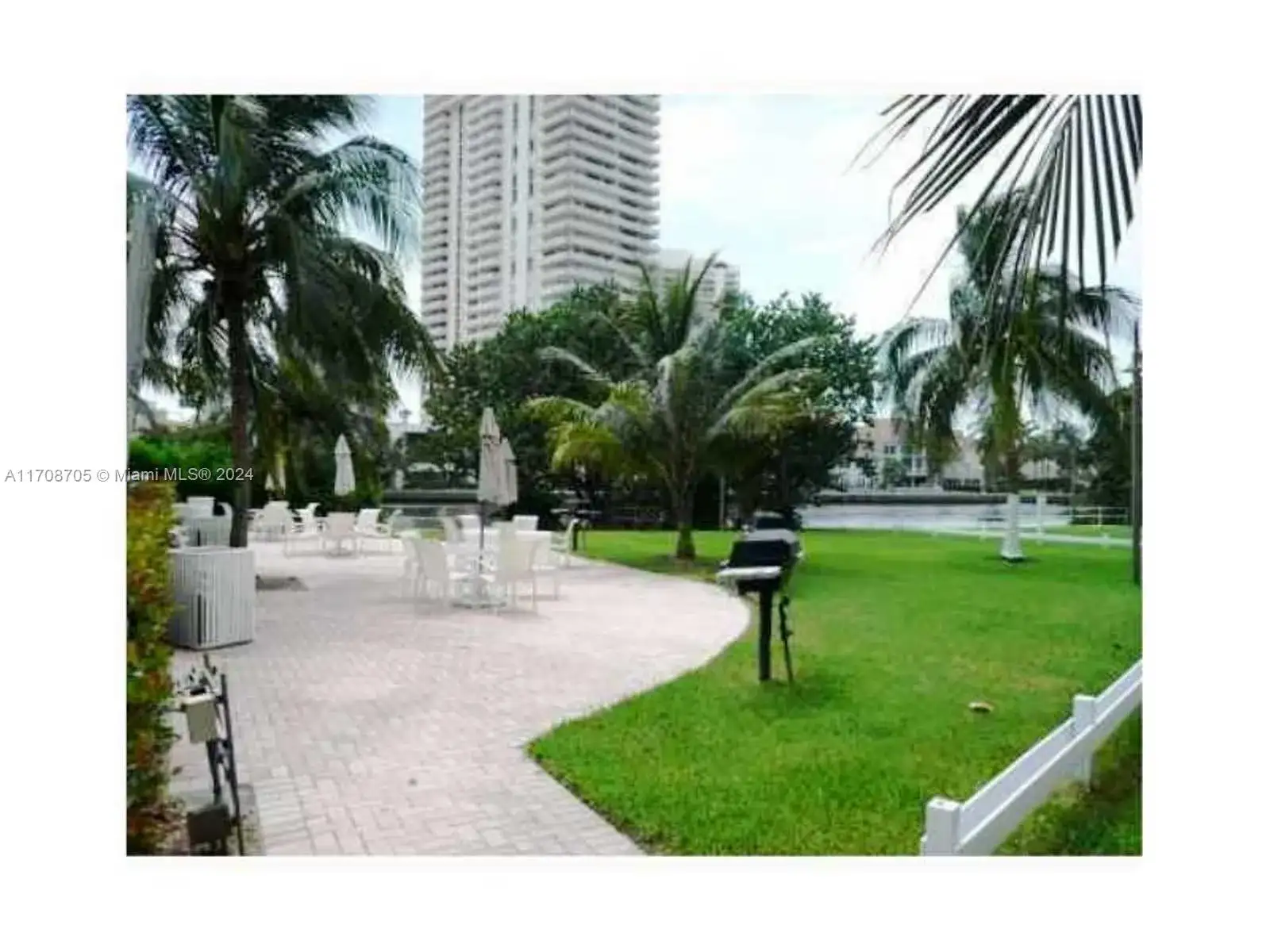 19390 COLLINS # 1126, Sunny Isles Beach FL 33160 photo 3