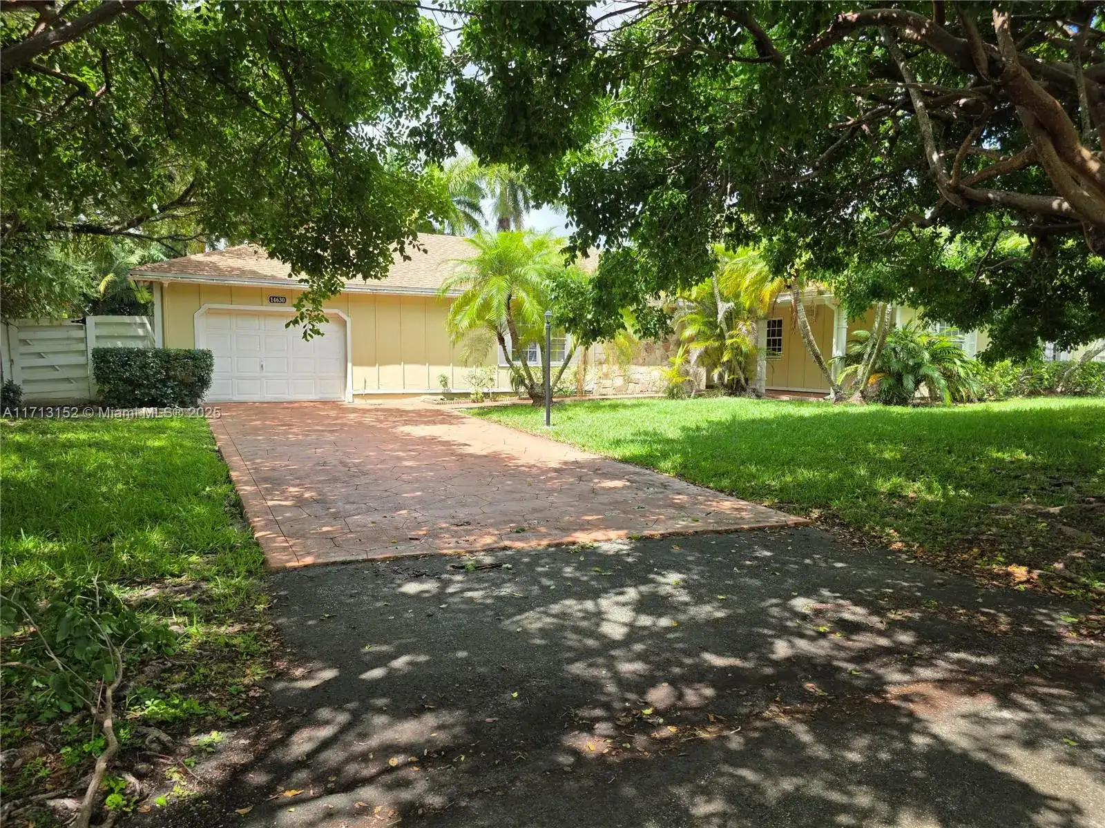 14630 SW 148th Ct, Miami FL 33196 photo 2