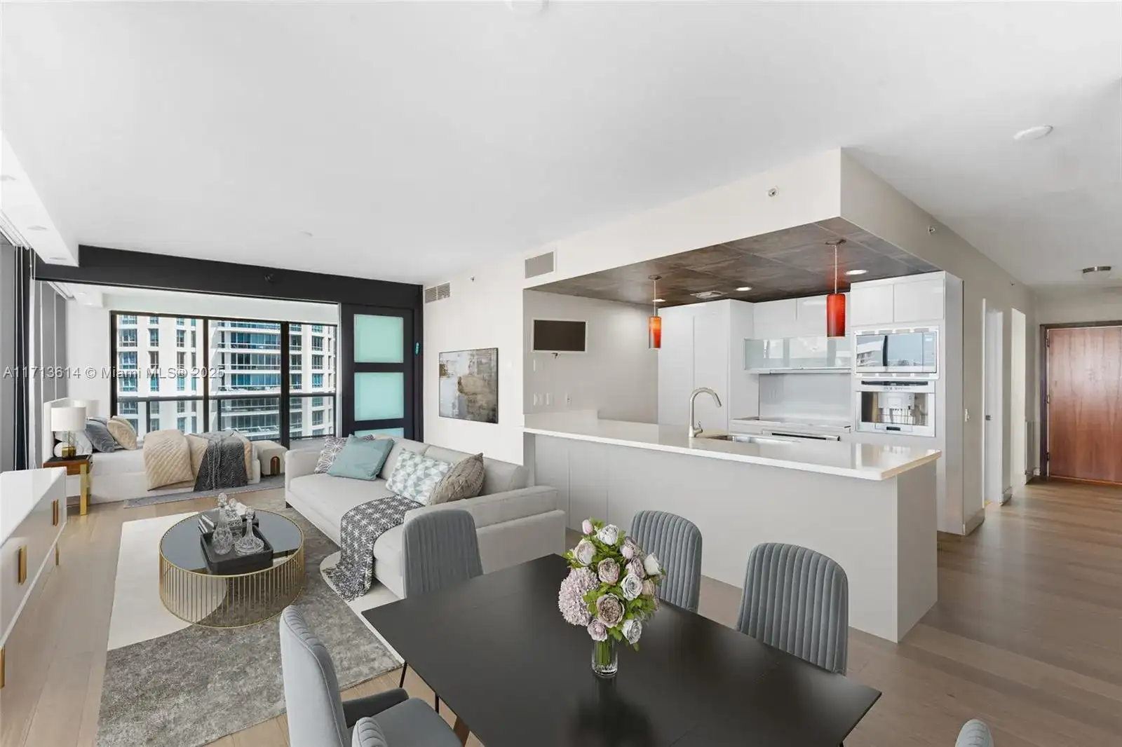 5875 Collins Ave # 1507, Miami Beach FL 33140 photo 3